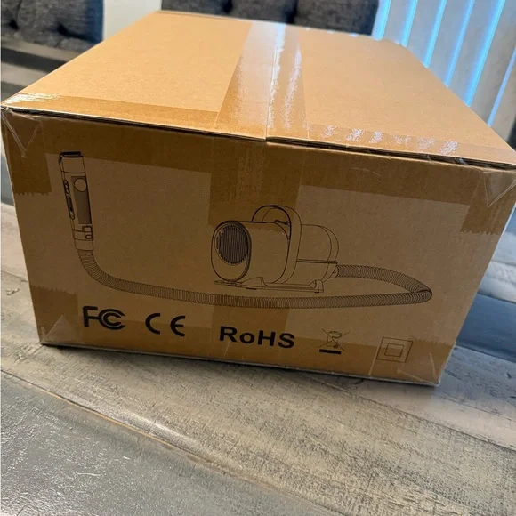 Pet Grooming Kit & Vacuum - Picture 5 of 9